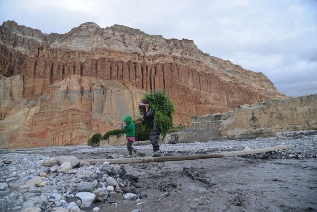 Local people walking on upper mustang
